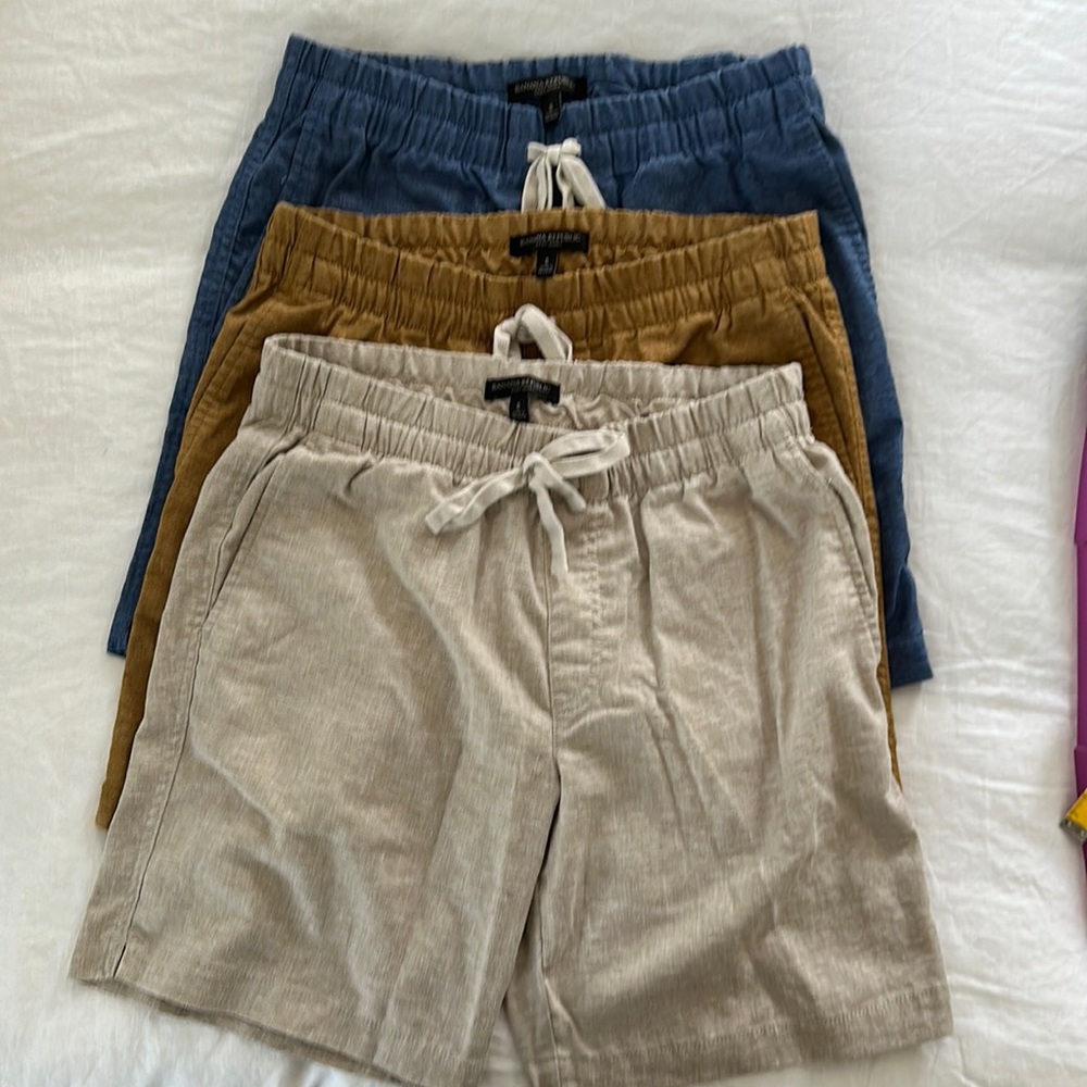 Banana Republic Linen Easy Shorts Size Small, Lot of 3